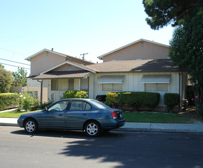 895 Burbank Dr in Santa Clara, CA - Building Photo - Building Photo