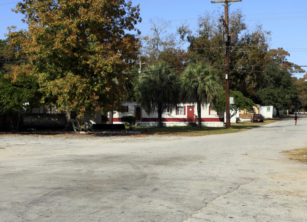 Plantation Mobile Home  Estates in Savannah, GA - Foto de edificio