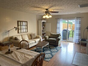 140 Willow Oak Dr NW in Christiansburg, VA - Building Photo - Building Photo