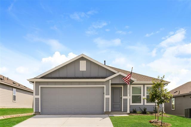 10737 Dusty Rnch Rd in Fort Worth, TX - Building Photo