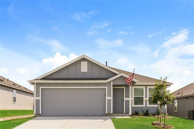 property at 10737 Dusty Rnch Rd