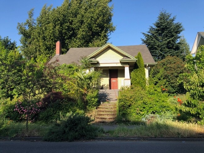 property at 4914 NE 15th Ave