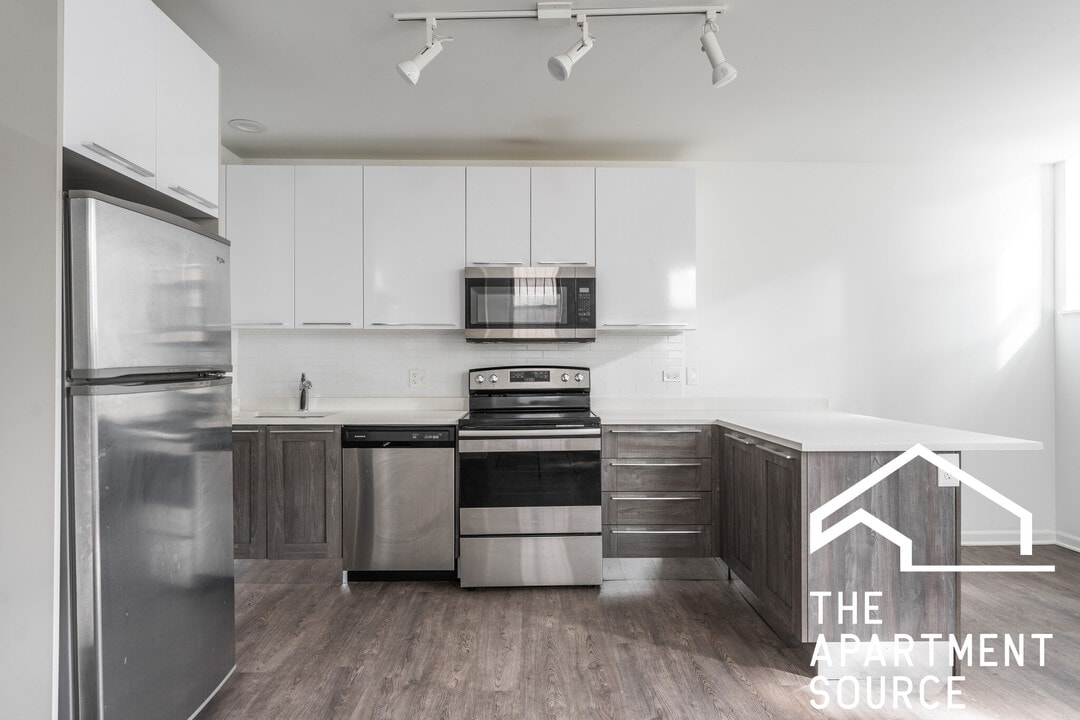 940 W Winona St in Chicago, IL - Foto de edificio