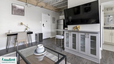758 St Michael St-Unit -407.1403444 in Mobile, AL - Building Photo - Building Photo