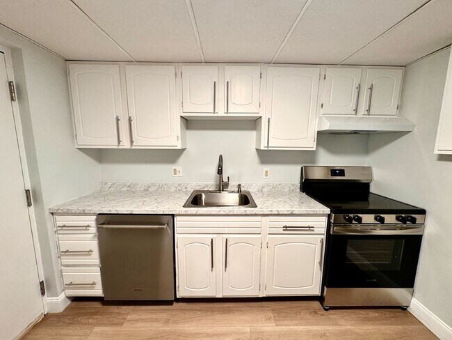 751 Main St, Unit 75 in South Portland, ME - Building Photo - Building Photo