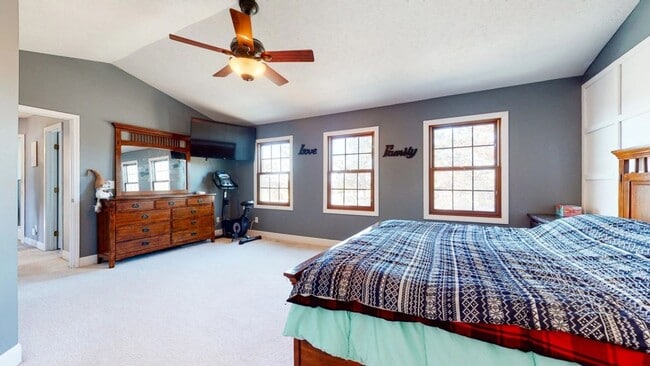 14 Kleggstone Cir in Bloomington, IL - Building Photo - Building Photo