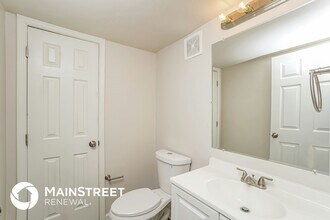 1542 W Oak St in Louisville, KY - Foto de edificio - Building Photo