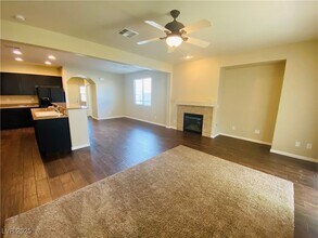 115 La Tourette Ct in Las Vegas, NV - Building Photo - Building Photo