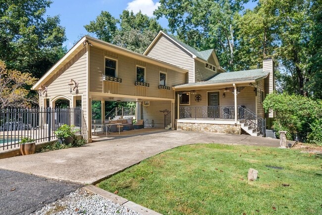 7221 Flowery Branch Rd