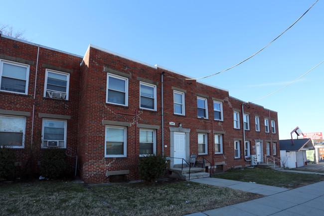 1249-1251 Mount Olivet Rd NE in Washington, DC - Foto de edificio - Building Photo