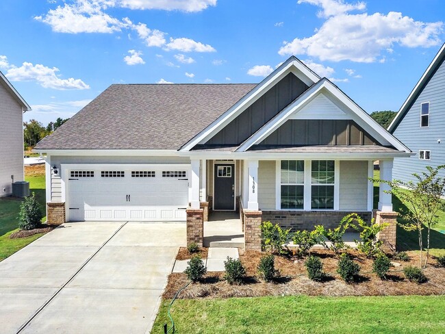 1308 Black Walnut St in Monroe, NC - Building Photo - Building Photo