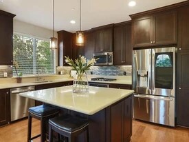 833 Tranquility Cir, Unit 5 in Livermore, CA - Building Photo