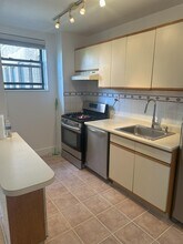50 Glenwood Ave in Jersey City, NJ - Building Photo - Building Photo