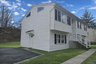 5 Church St in West Haverstraw, NY - Building Photo