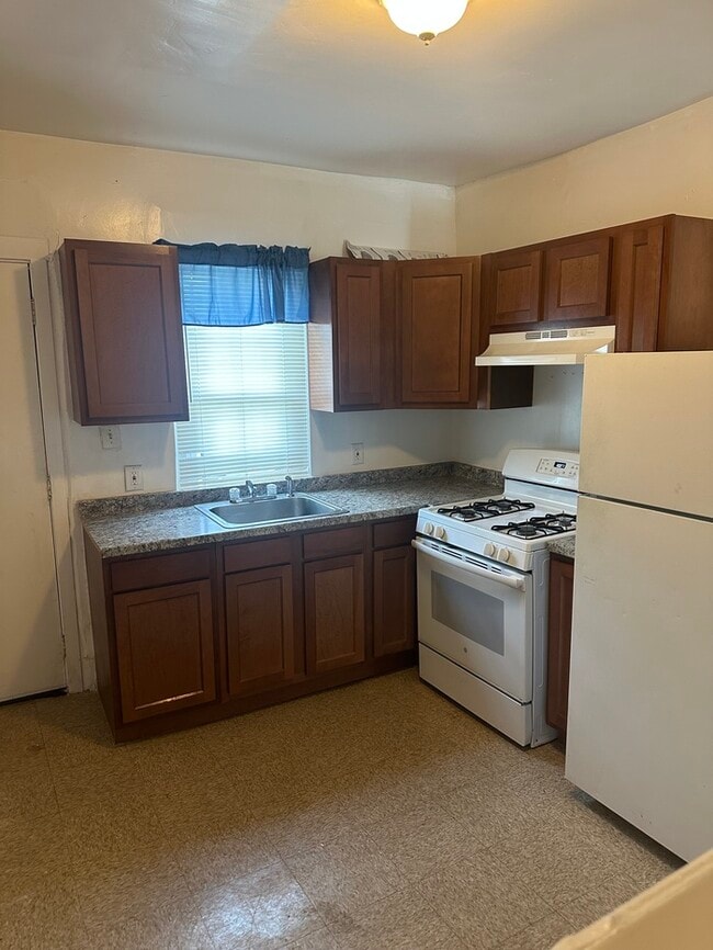 property at 1840 Hope St