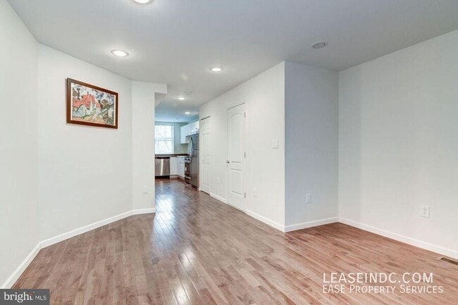 2916 Olive St NW in Washington, DC - Building Photo - Building Photo