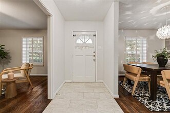 6848 Town N Dr in Dallas, TX - Building Photo - Building Photo