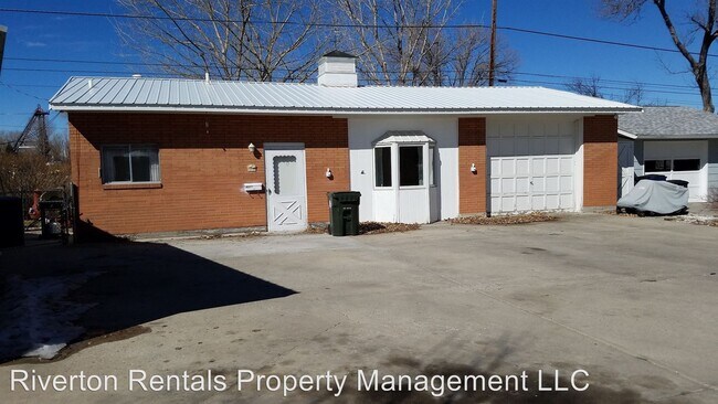 904 Sherry Dr in Riverton, WY - Building Photo - Building Photo