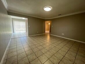 1611 Johnson St in Lake Worth Beach, FL - Building Photo - Building Photo