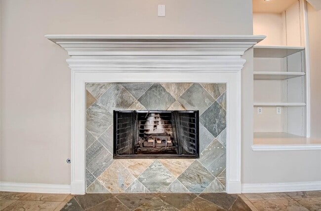 75 Tapestry Forest Pl