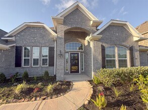 1524 N Blue Bonnet Ln in Angleton, TX - Building Photo - Building Photo