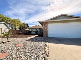58 Goodwin Cir in Sacramento, CA - Building Photo