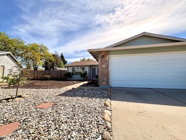 property at 58 Goodwin Cir