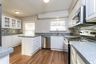 12019 Uracus St in Orlando, FL - Building Photo - Building Photo