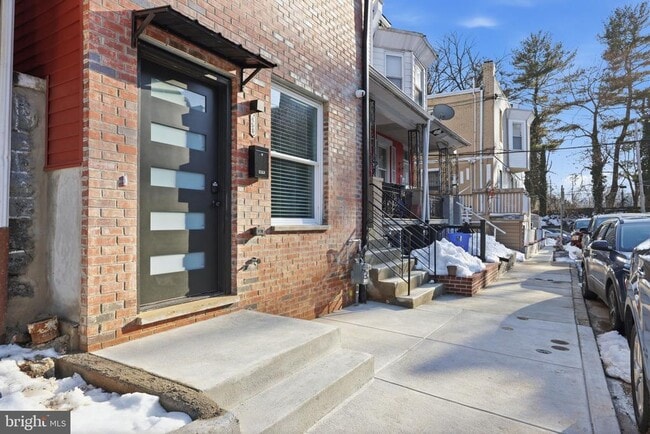 458 W Earlham Ter in Philadelphia, PA - Building Photo - Building Photo