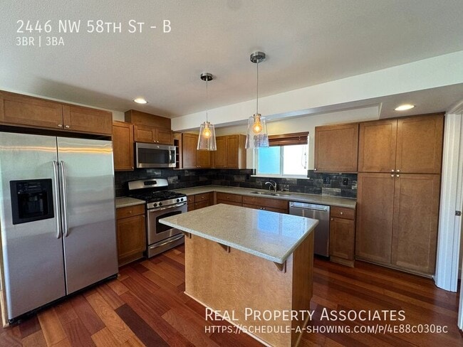 2446 NW 58th St in Seattle, WA - Building Photo - Building Photo