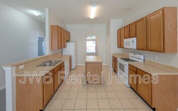 9228 Hawks Haven Ct in Jacksonville, FL - Building Photo - Building Photo