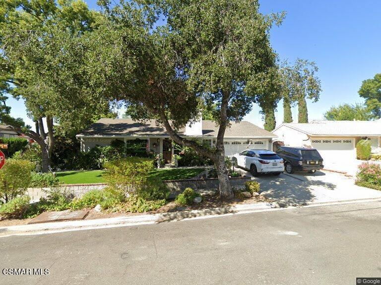 709 American Oaks Ave in Thousand Oaks, CA - Building Photo