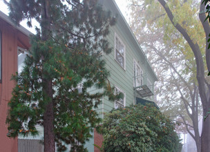 1700 S St in Sacramento, CA - Building Photo - Building Photo