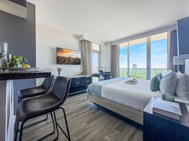 2889 McFarlane Rd in Miami, FL - Building Photo