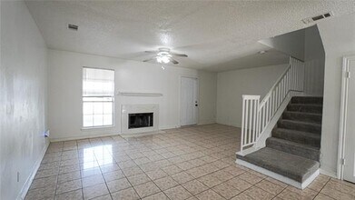 1777 Westerham Dr in Dallas, TX - Foto de edificio - Building Photo