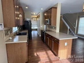 15211 Barnsbury Dr in Huntersville, NC - Building Photo - Building Photo