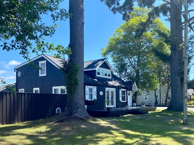 property at 4202 L Pl