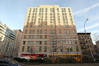 2828 Broadway in New York, NY - Building Photo - Building Photo