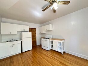 3300 W Schubert Ave in Chicago, IL - Building Photo - Building Photo