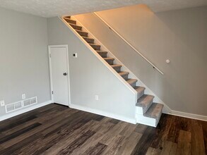 1071 Oakland Ave SE, Unit C in Conyers, GA - Building Photo - Building Photo