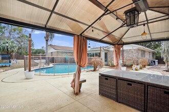 6717 Lenczyk Dr in Jacksonville, FL - Building Photo - Building Photo