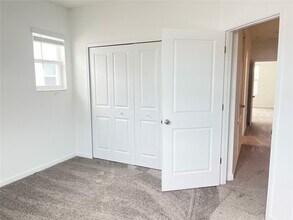 280 Nine Iron Dr in Davenport, FL - Building Photo - Building Photo