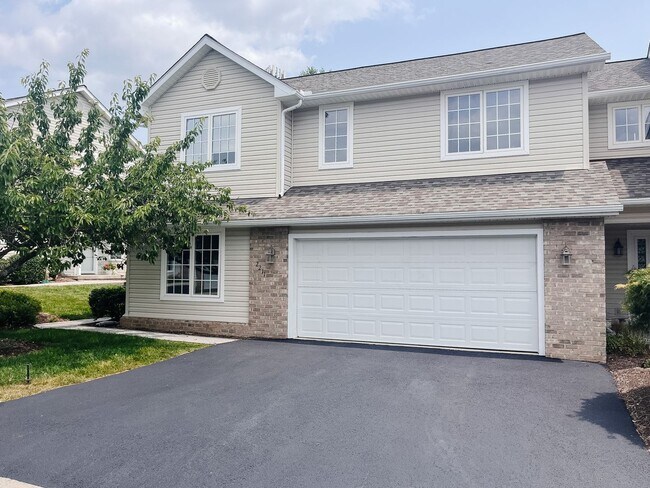 property at 2211 Whitney Ct