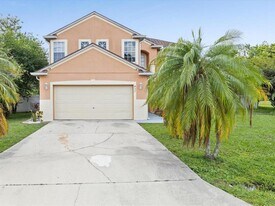 437 Bridgewater Ct in Kissimmee, FL - Building Photo