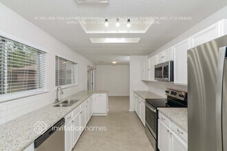 10622 Manor Creek in San Antonio, TX - Building Photo - Building Photo