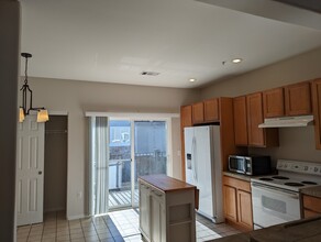 2755 W Riverwalk Cir in Littleton, CO - Building Photo - Building Photo