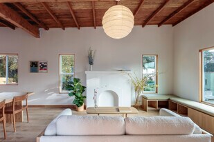 3361 Hamilton Way, Unit 1 in Los Angeles, CA - Building Photo