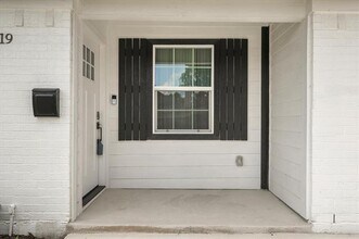 3519 Canada Dr in Dallas, TX - Building Photo - Building Photo