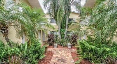 8148 Country Rd in Ft. Myers, FL - Building Photo - Building Photo