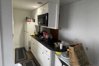60 Strawberry Hill Ave in Stamford, CT - Building Photo - Building Photo